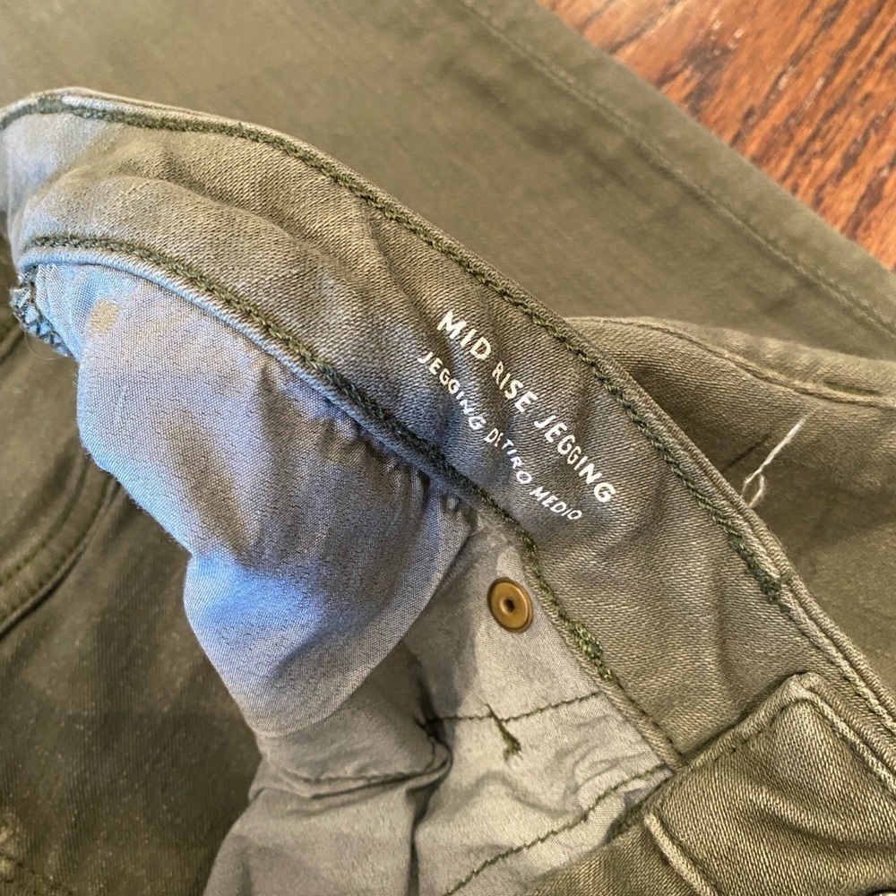 Universal Thread Mid Rise Jegging 6/28R - Picture 5 of 7
